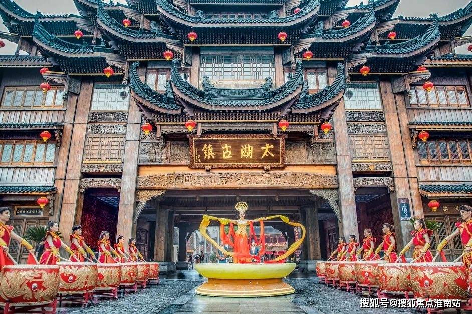 2025新澳门天天开好彩大乐透开奖号码1及2025港澳宝典免费资料，详细解答、实时解答解释落实