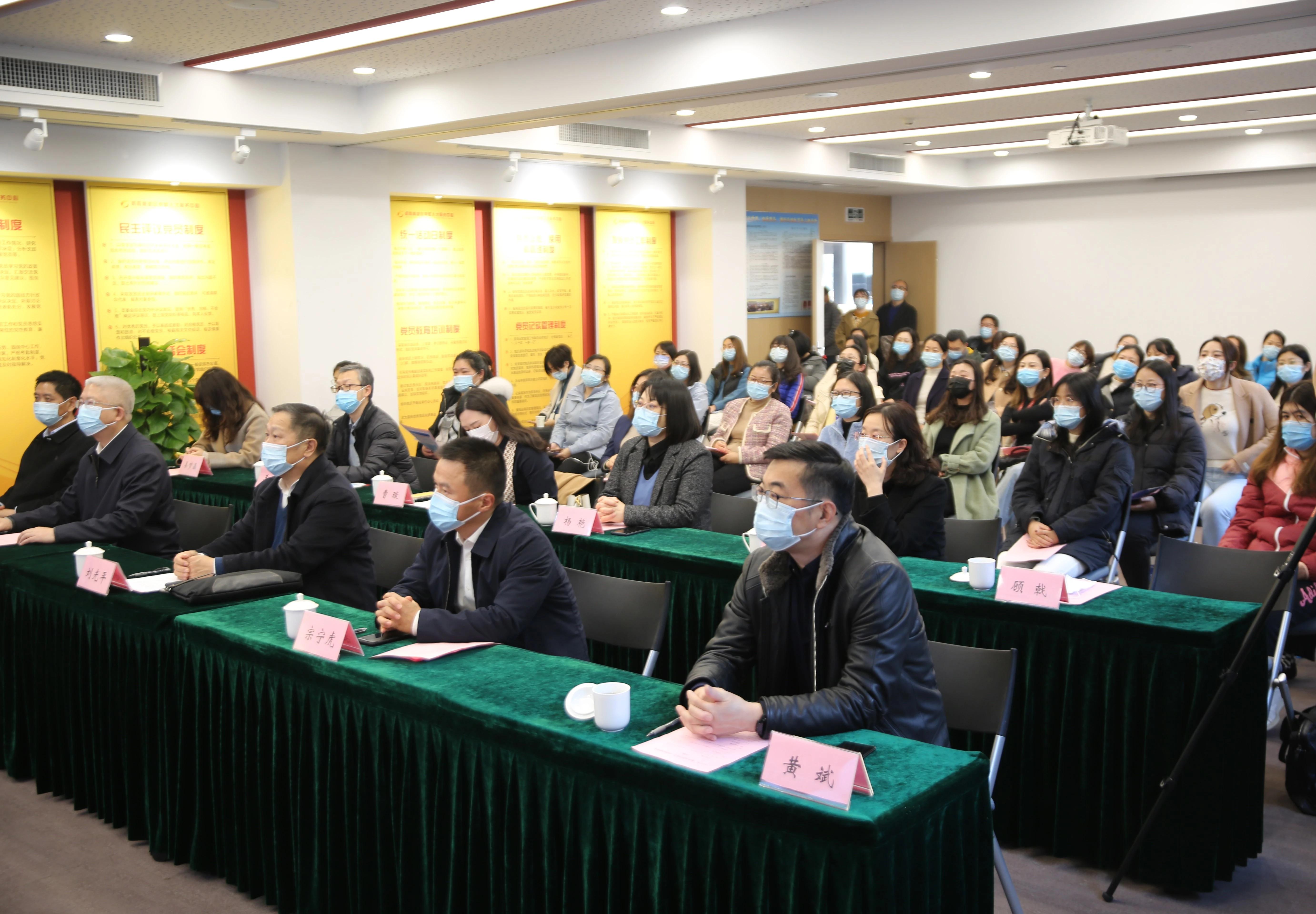 7777788888精准新传免费并且2025年新澳门正版免费请全面释义、解释与落实、统计解答解释落实